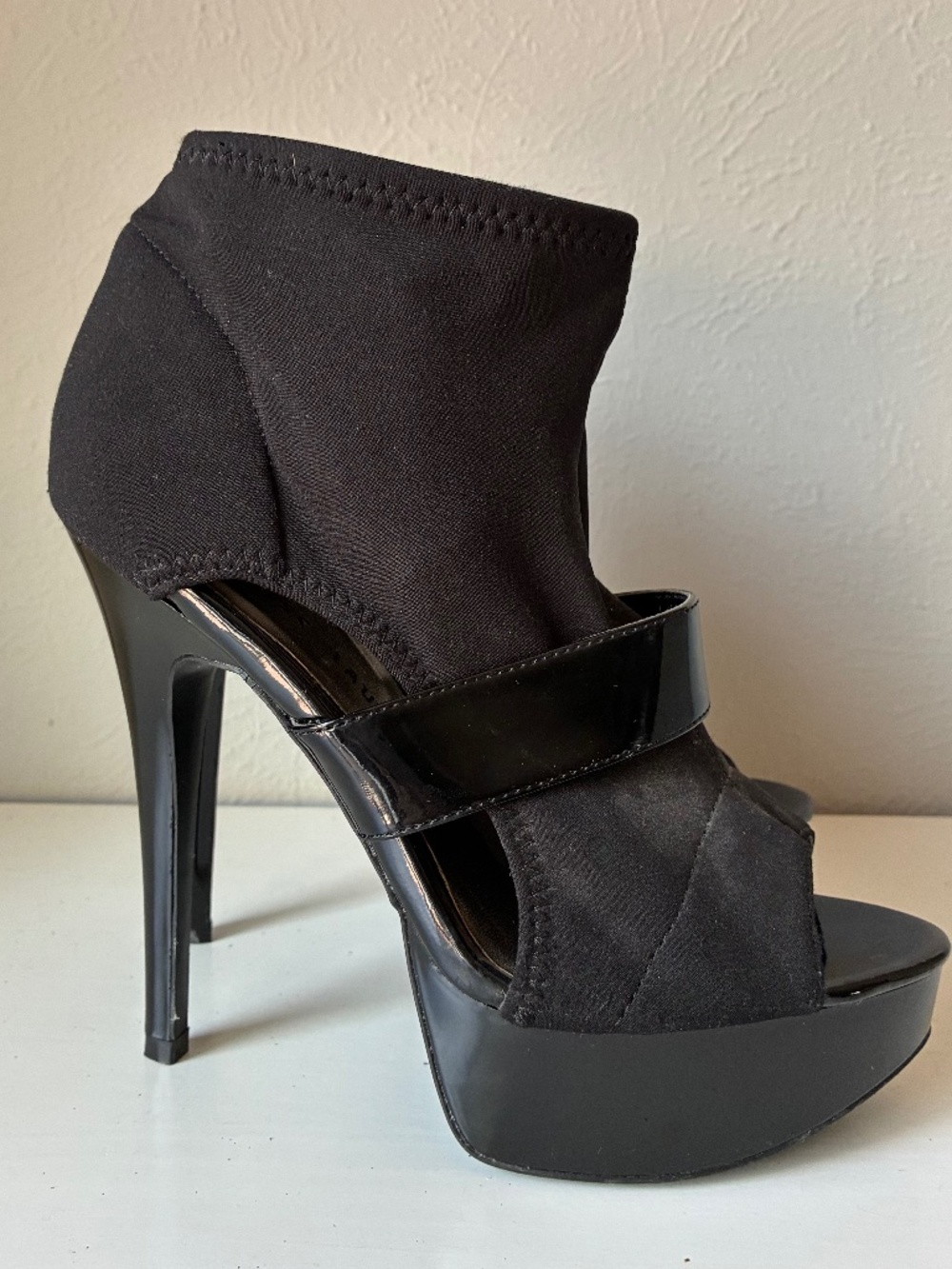 Chinese Laundry Black Platform Sock Bootie Heels | Women's 9
